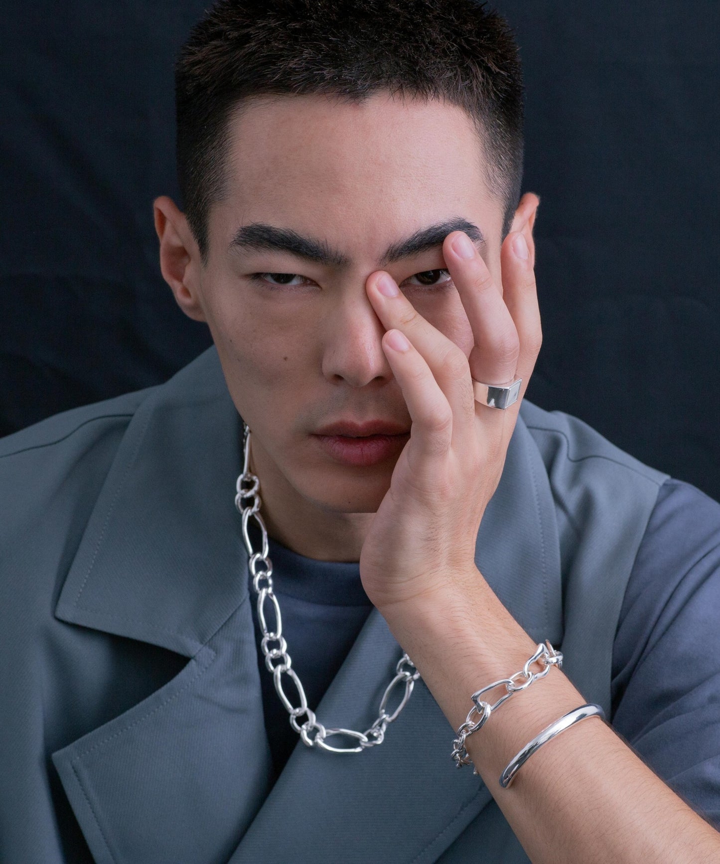 UN Square Ring