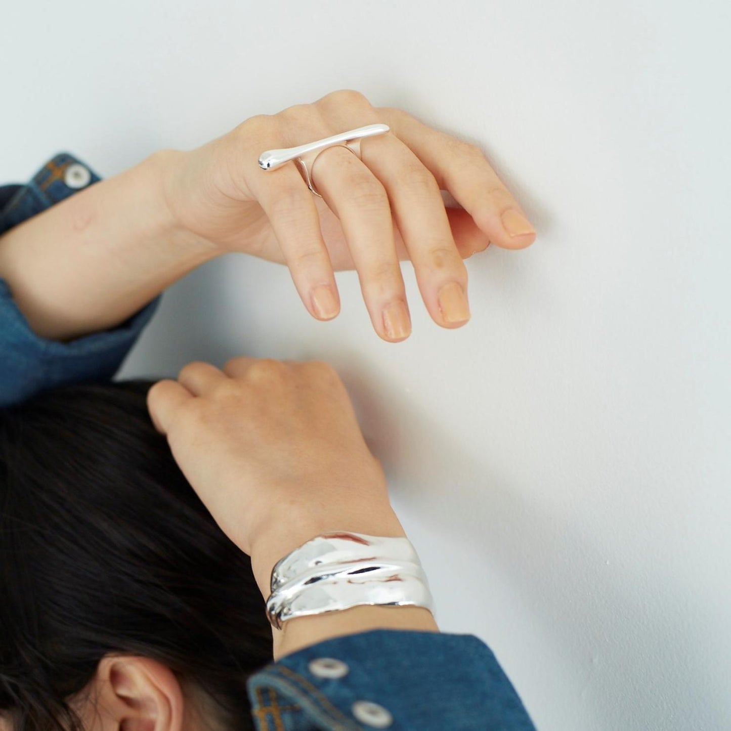 Drawing line Bangle