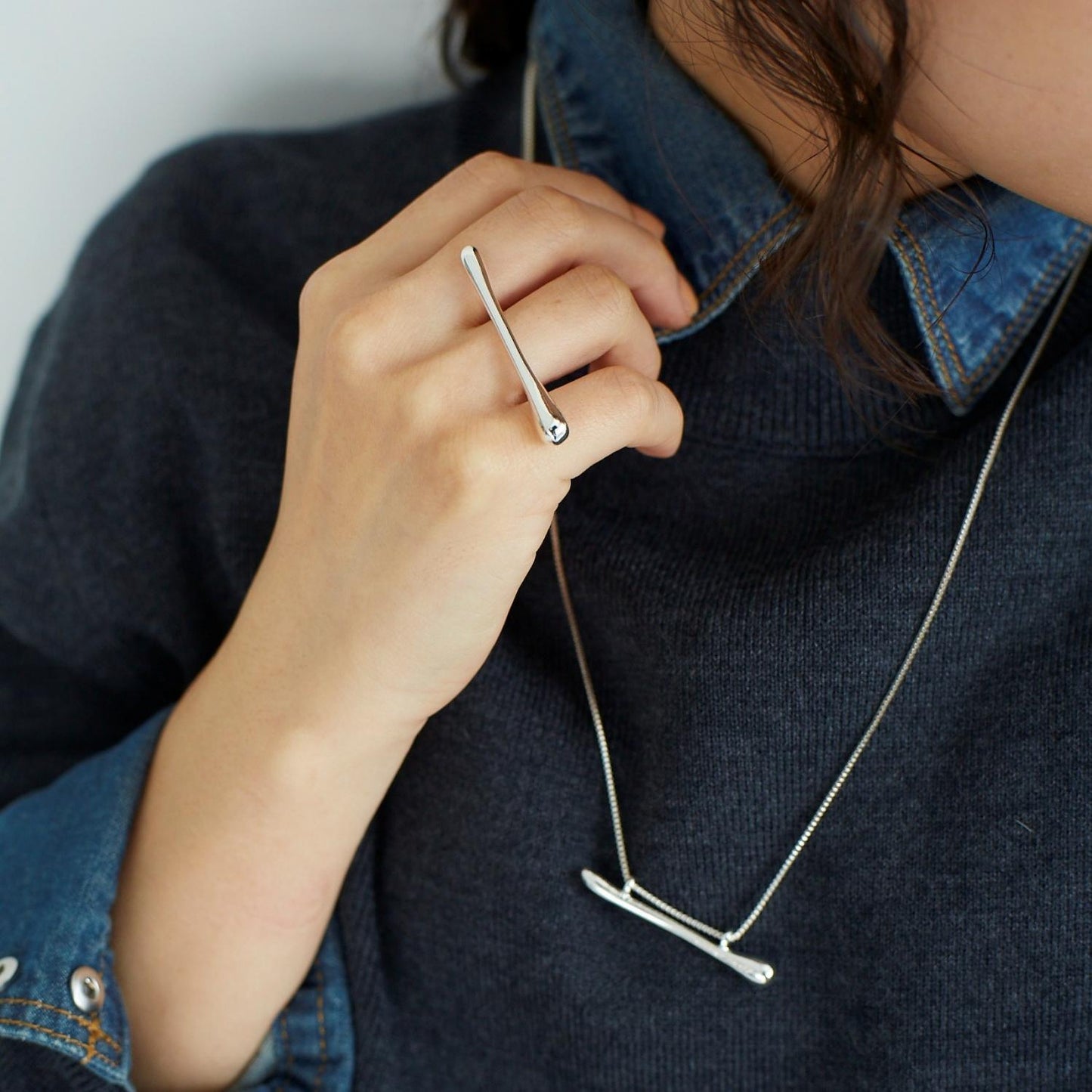 Nuance stick Ring