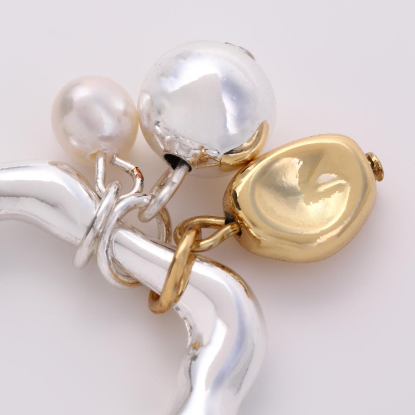 Many motif Ring