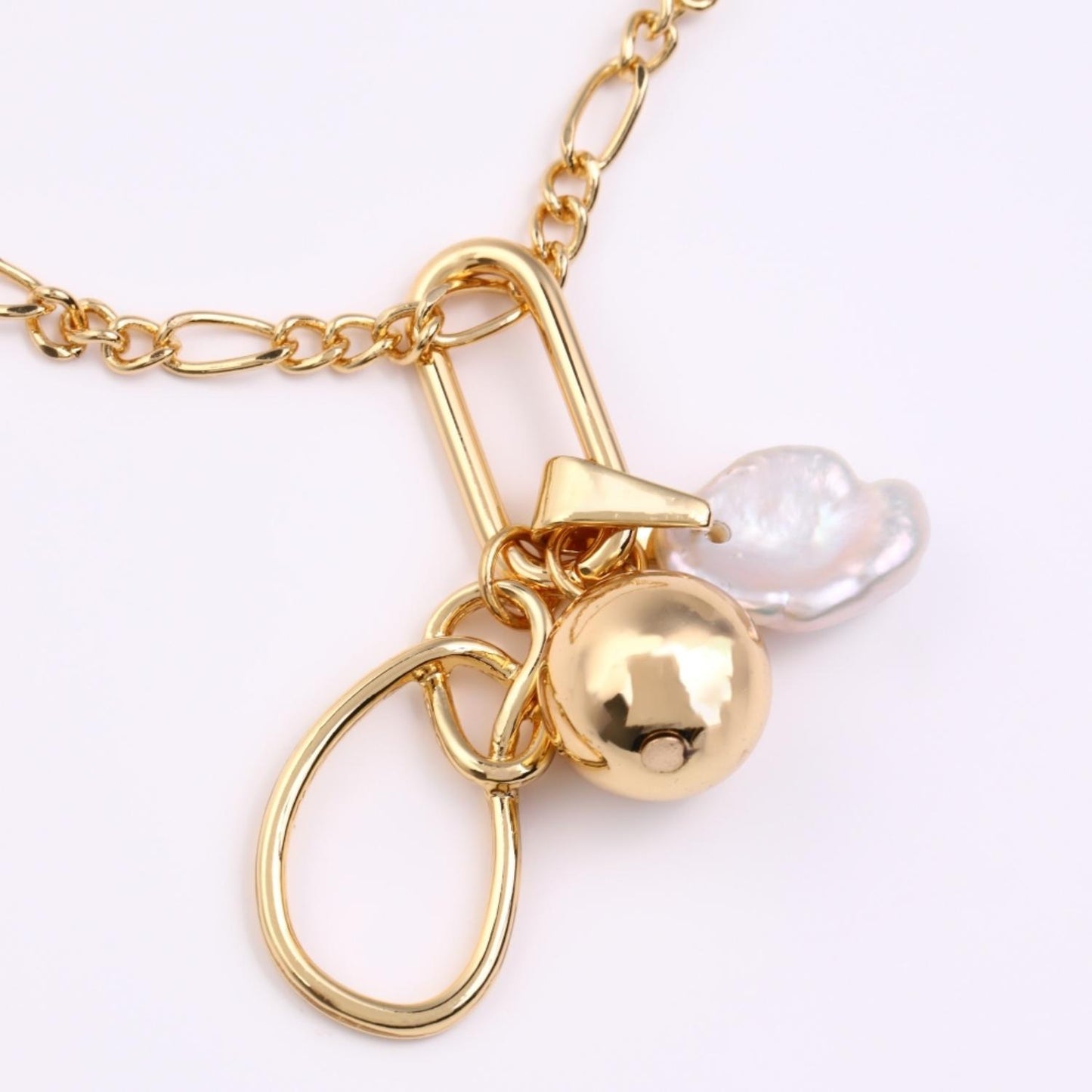 Many motif Necklace
