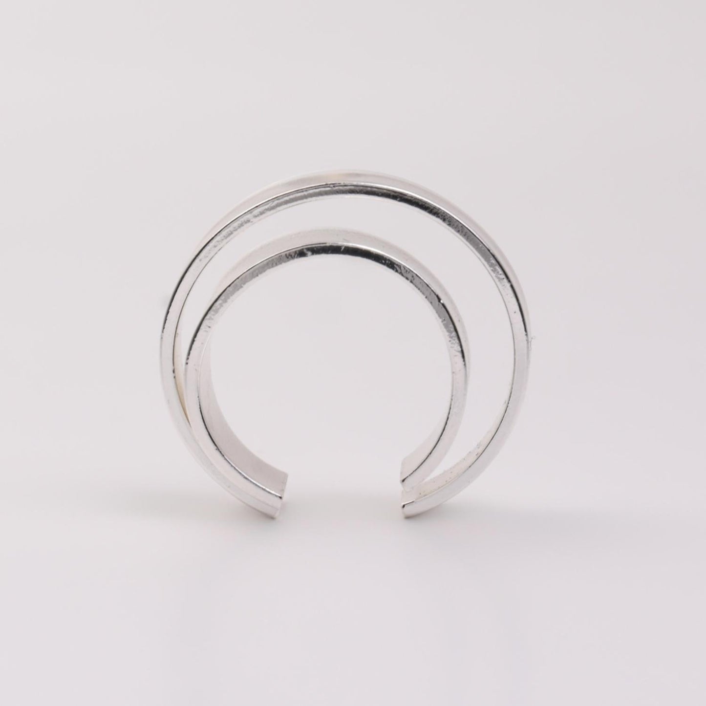 Neat line Ring
