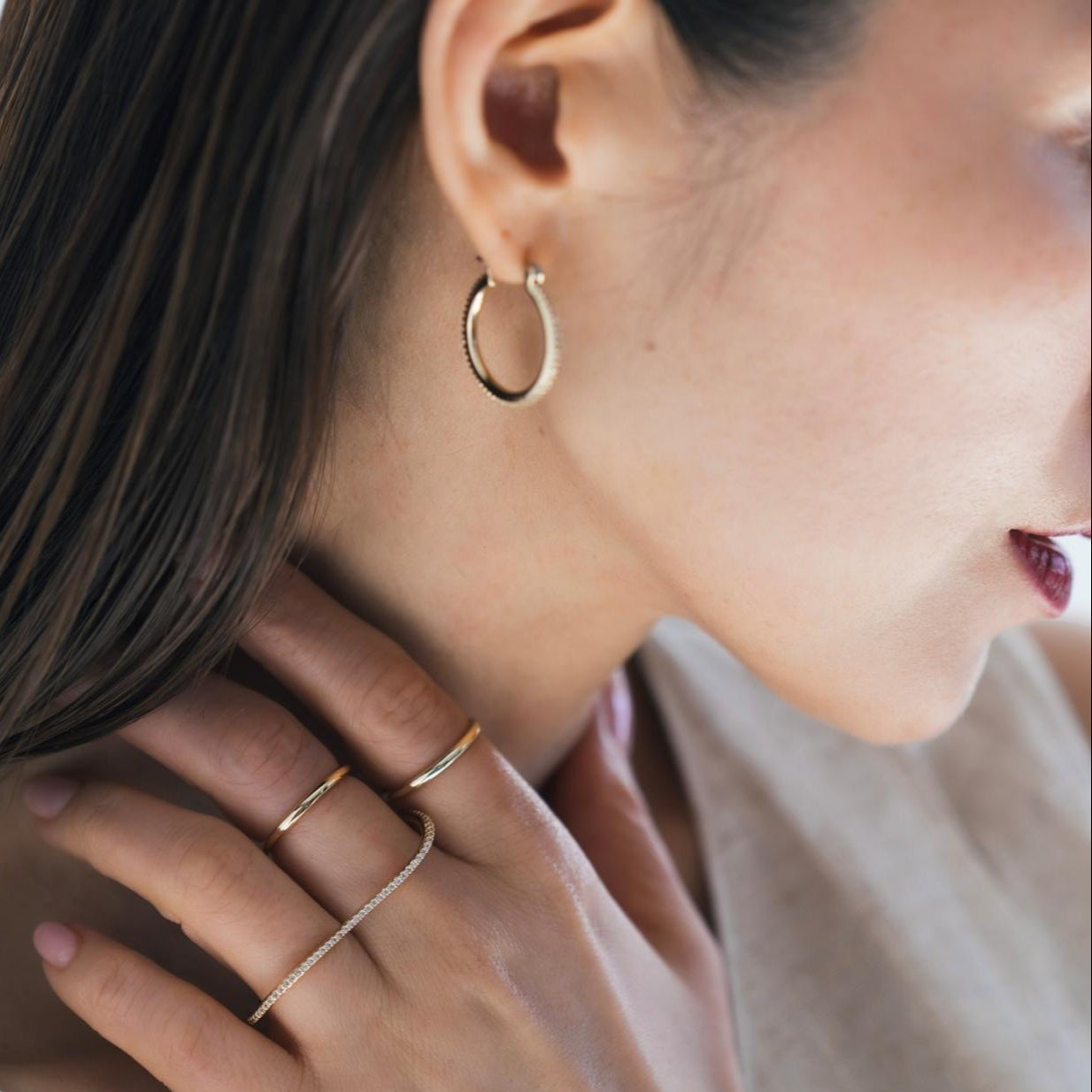 Thin Hoop Pierce