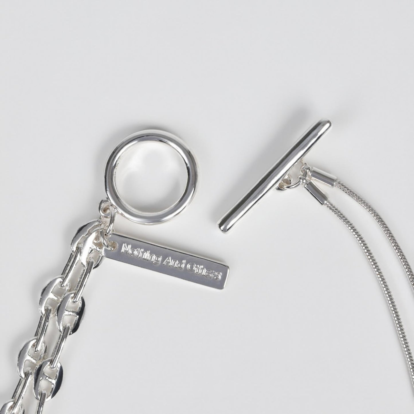 Designchain Cross Choker