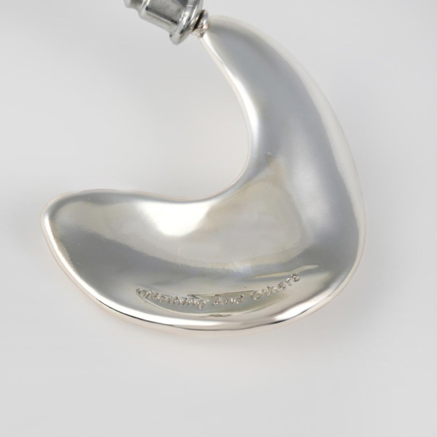 Nuance Curve Pierce