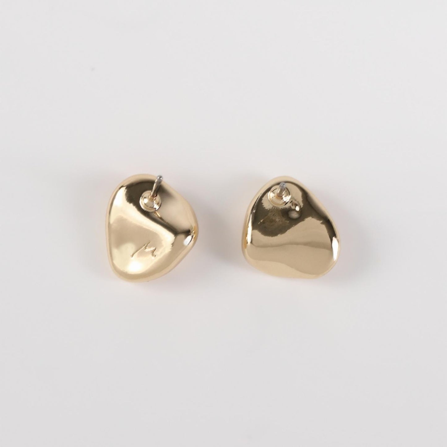 Asymmetry Polygon Pierce