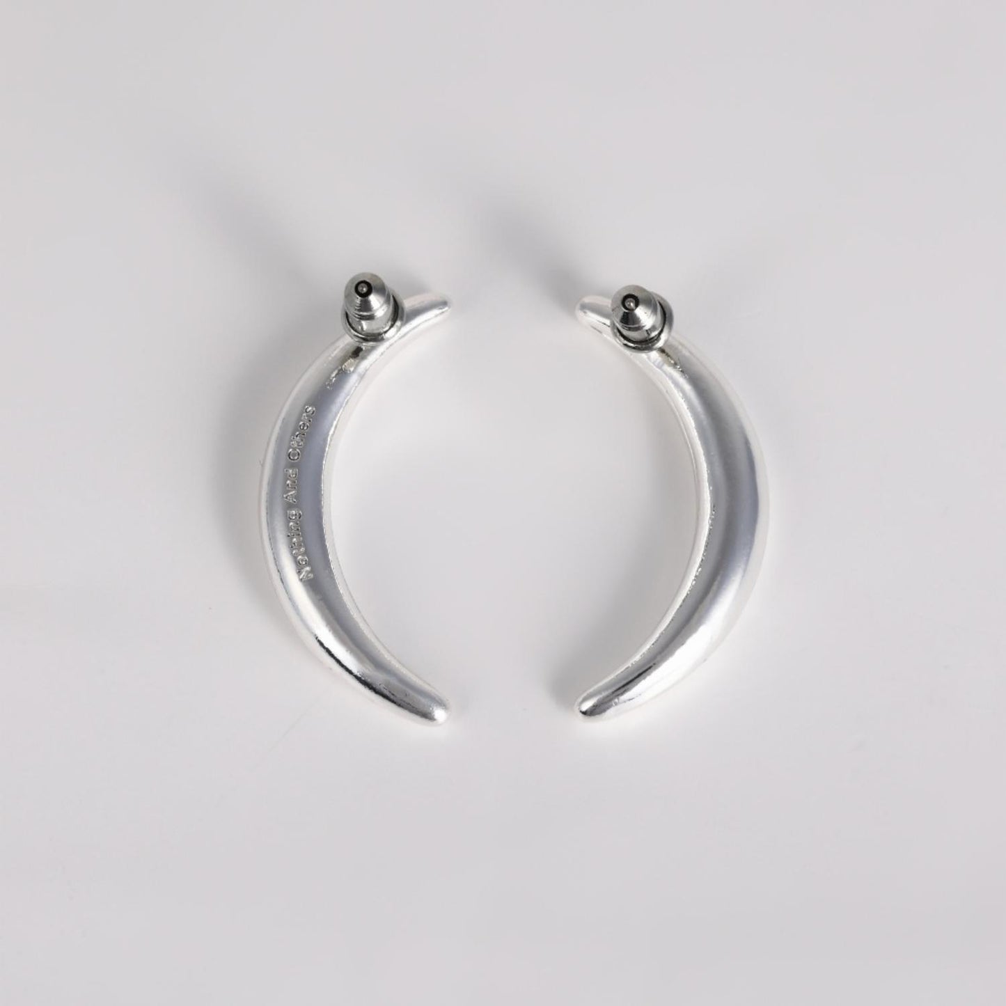 Plump Motif Pierce