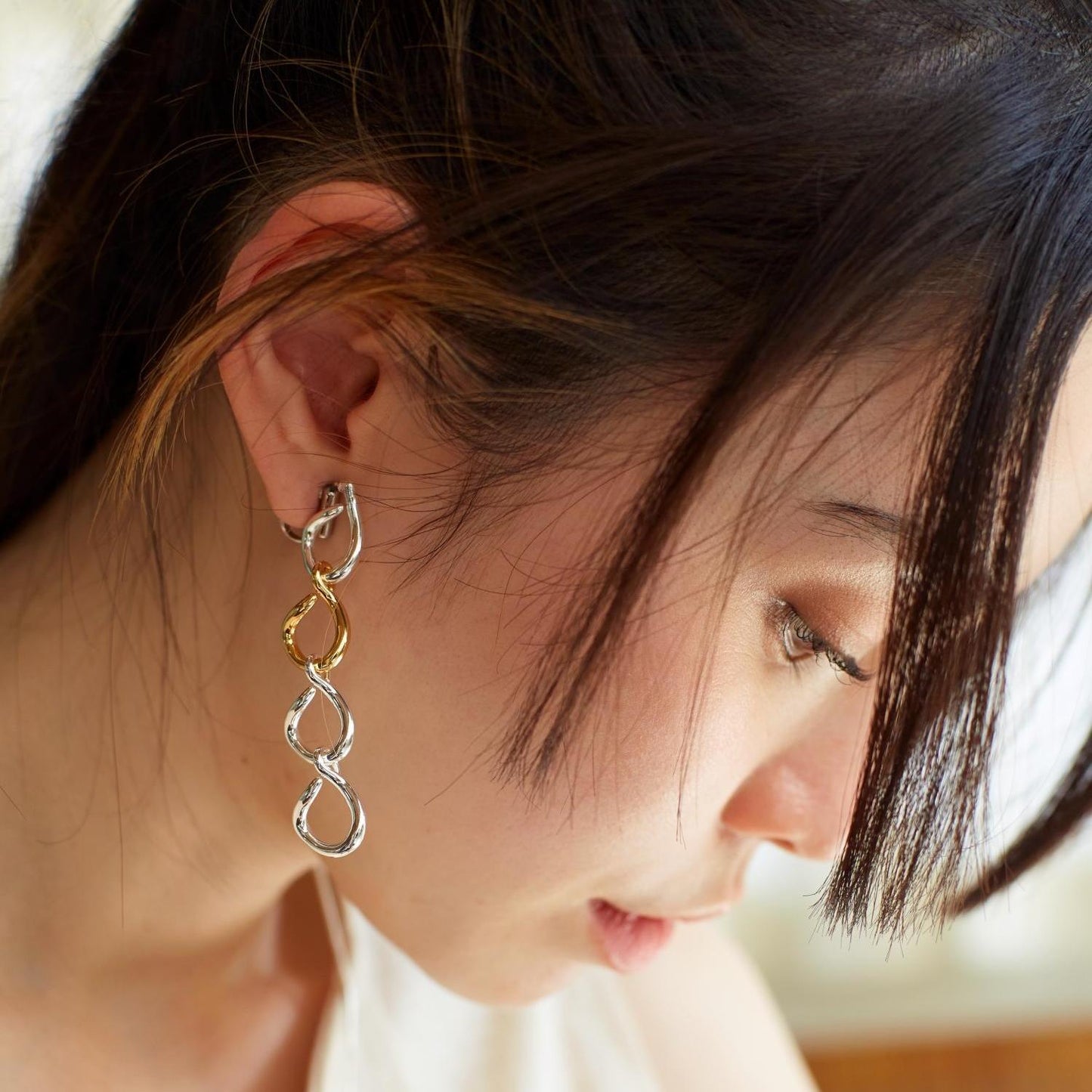 Hook chain Pierce