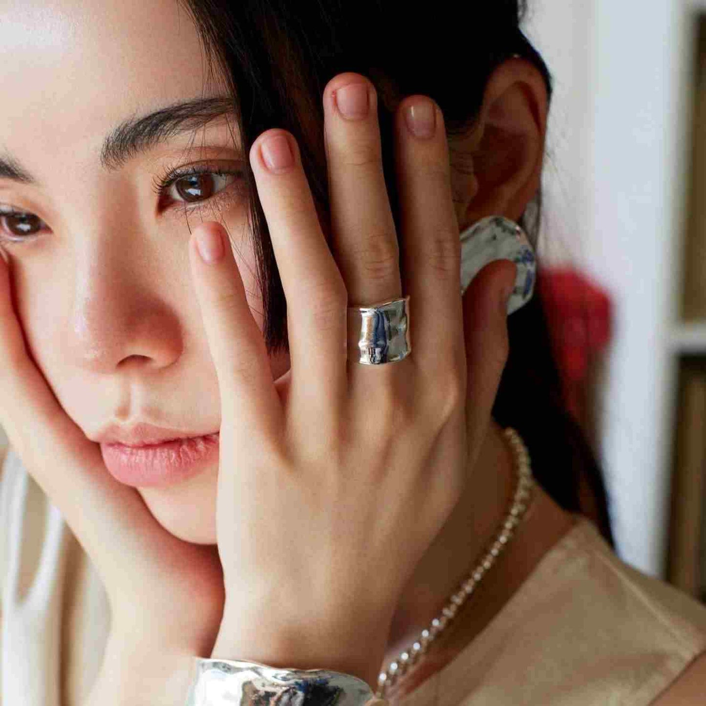 Edge nuance Ring