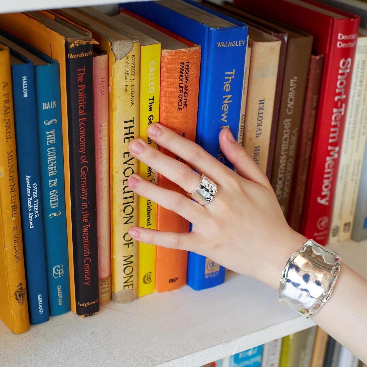 Edge nuance Ring