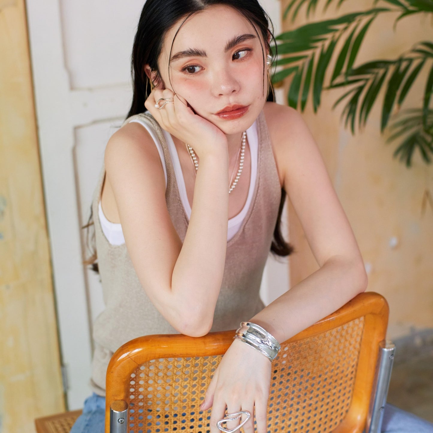 Curve Point Bangle
