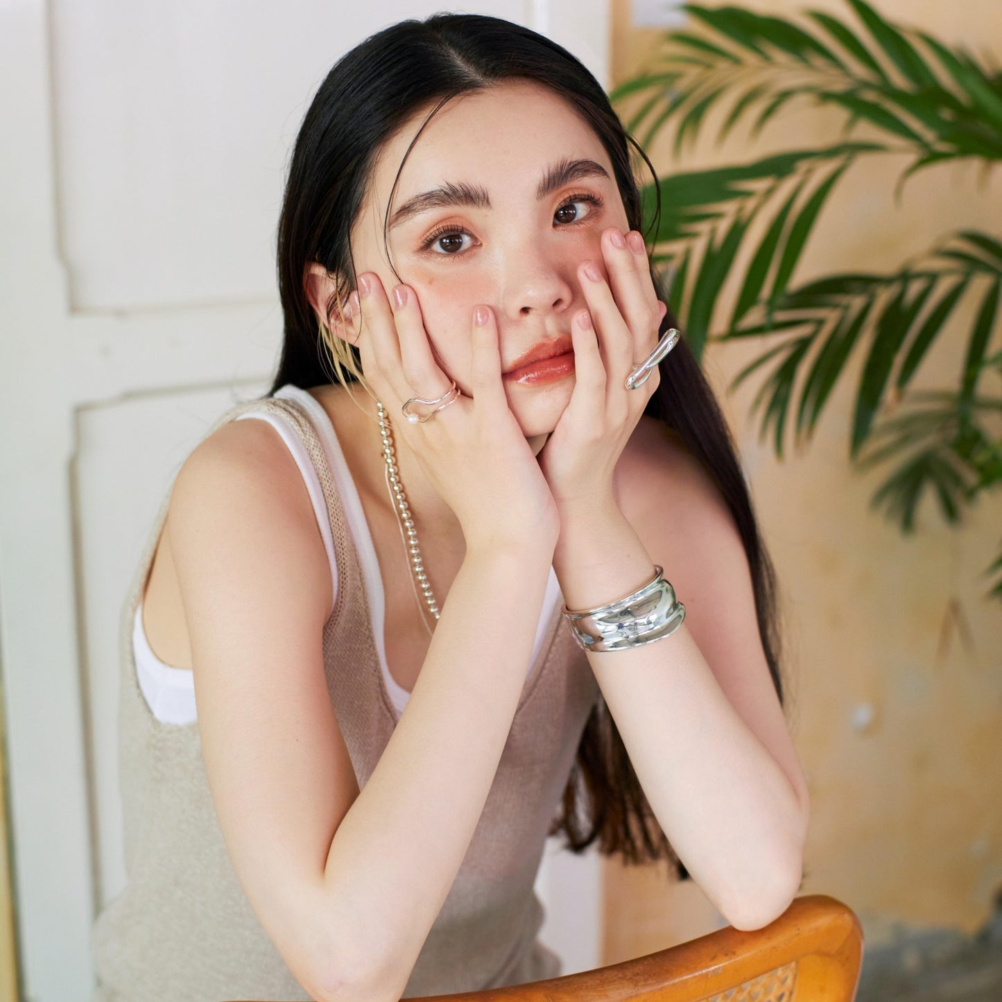 Curve Point Bangle