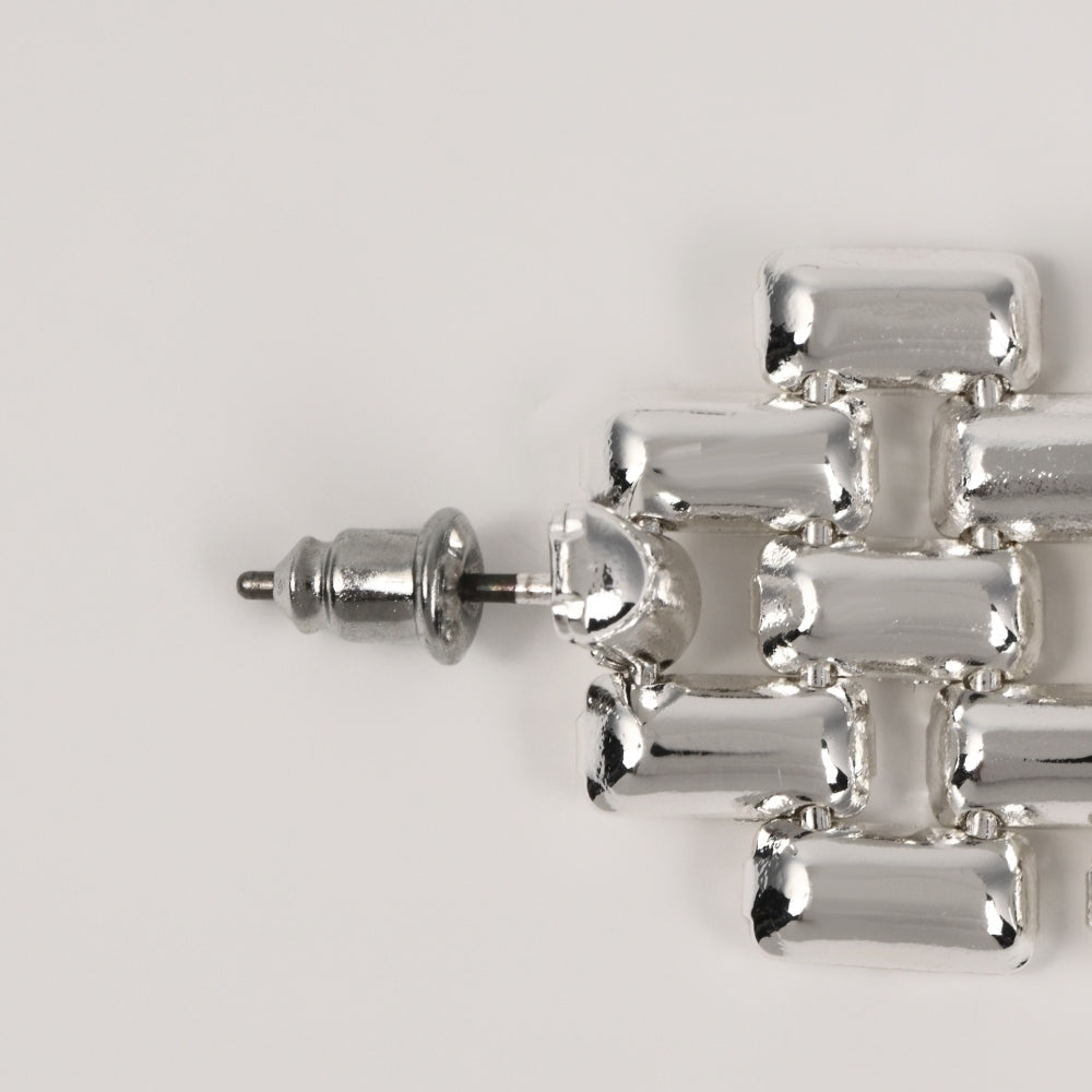 Brick chain Pierce