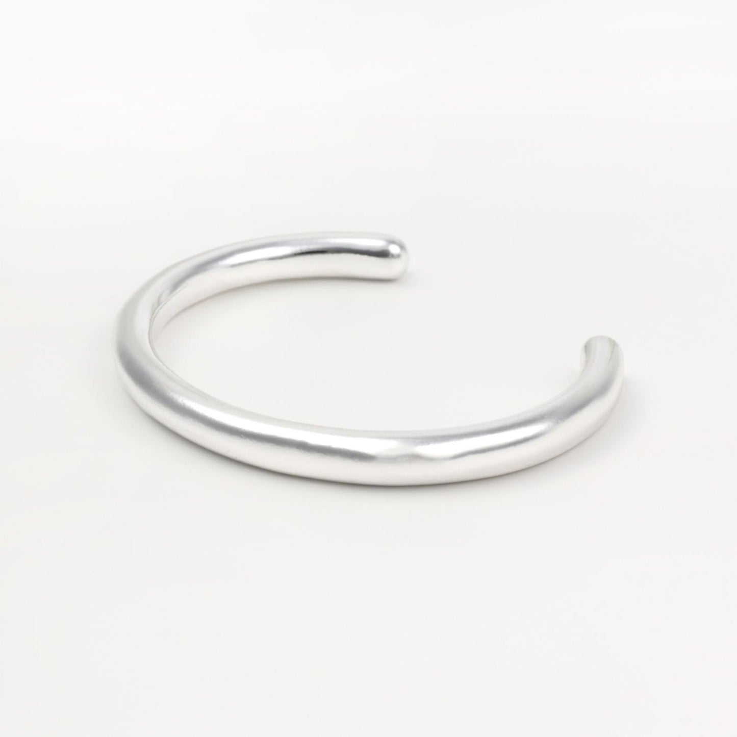 UN Plane Bangle