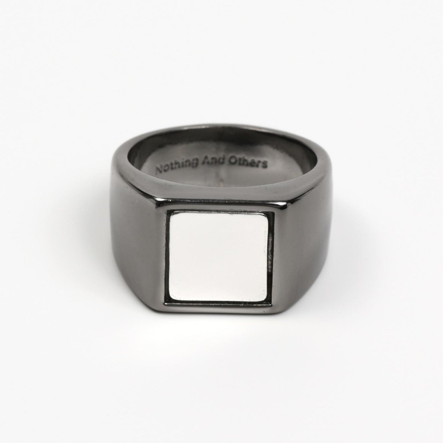 UN Square Ring