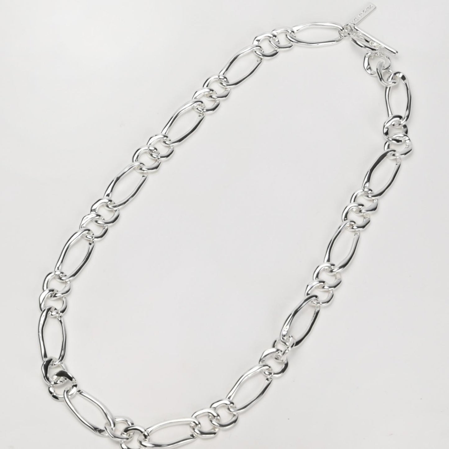 UN Mutually Necklace