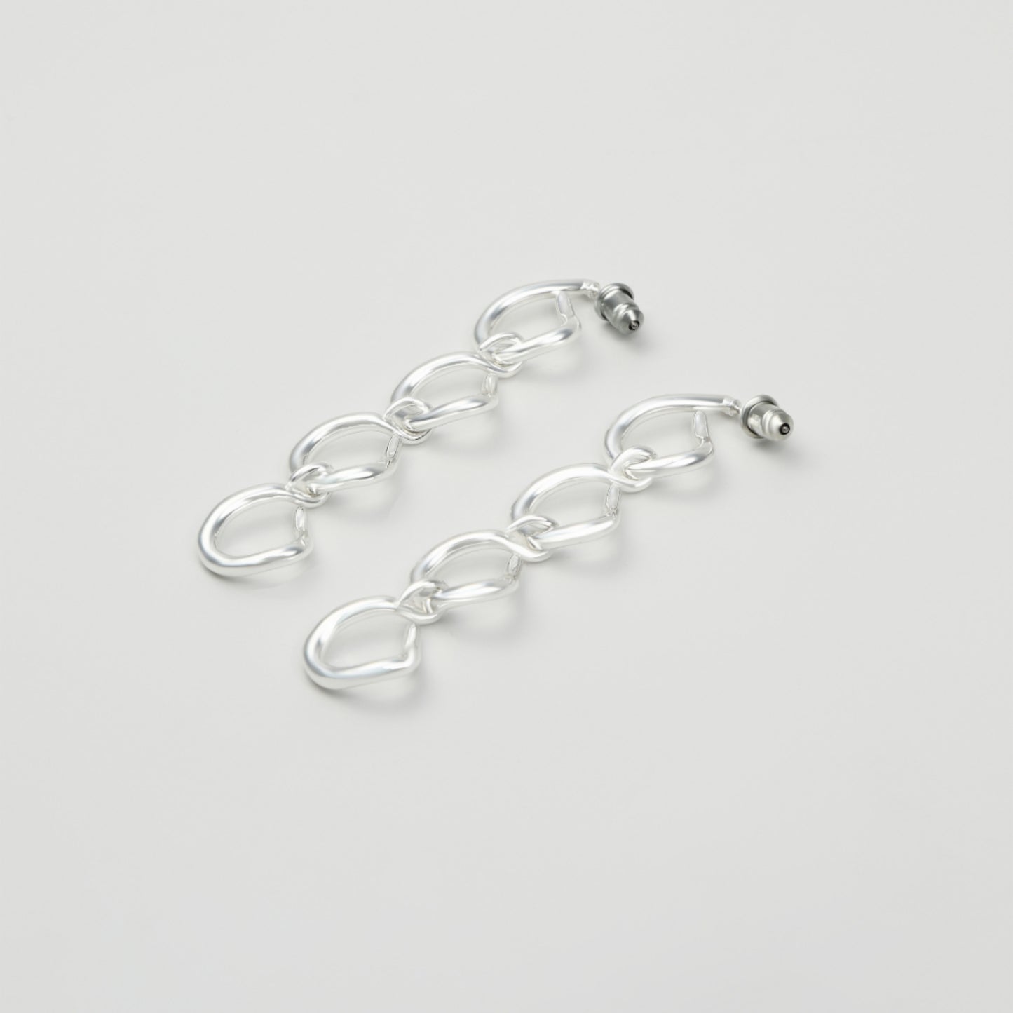 Hook chain Pierce