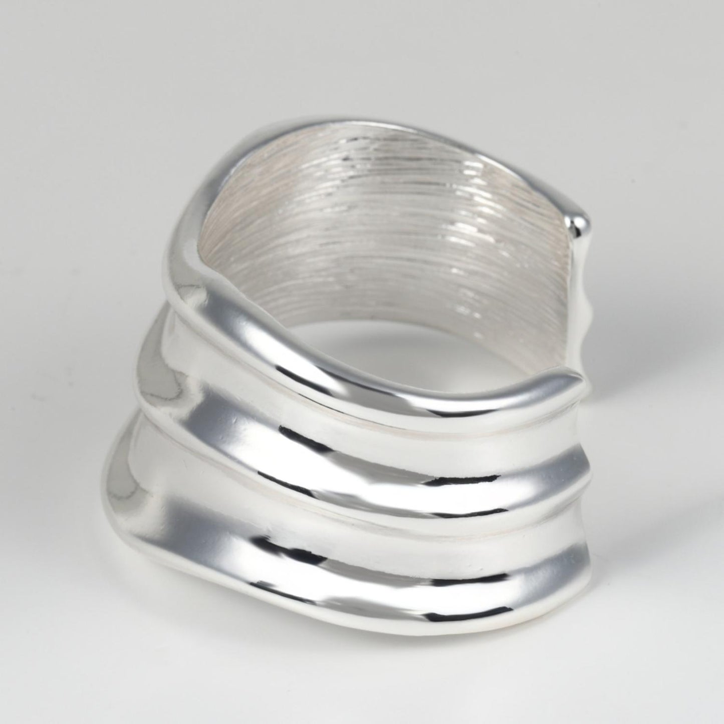 Step line Bangle
