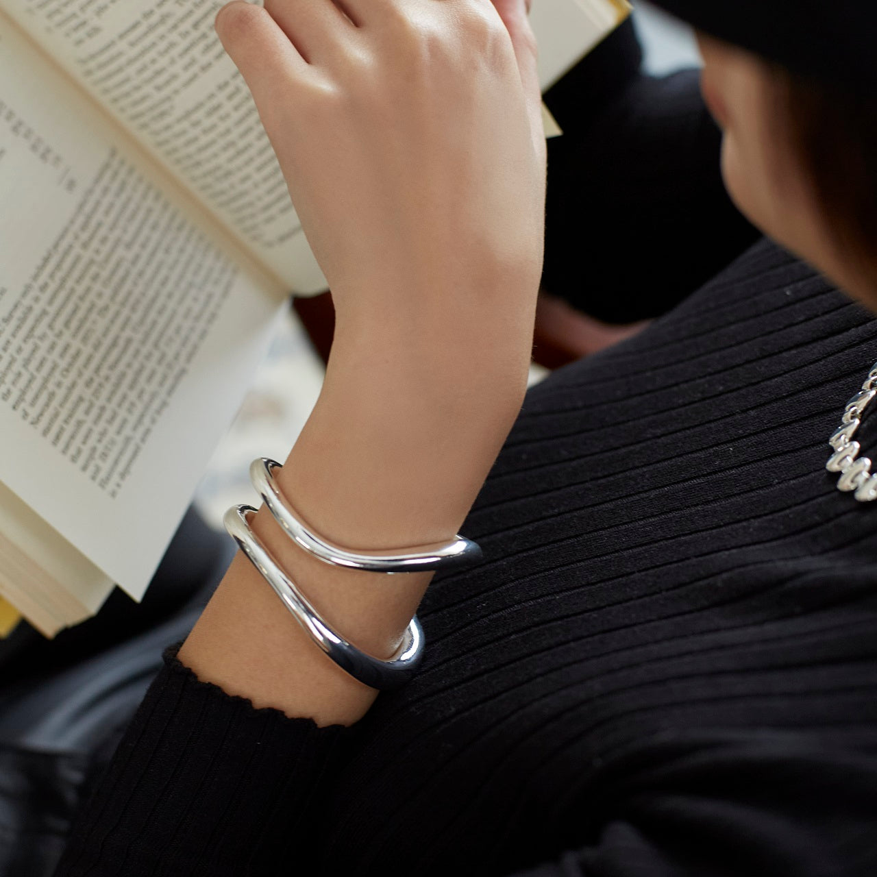 Double line bangle