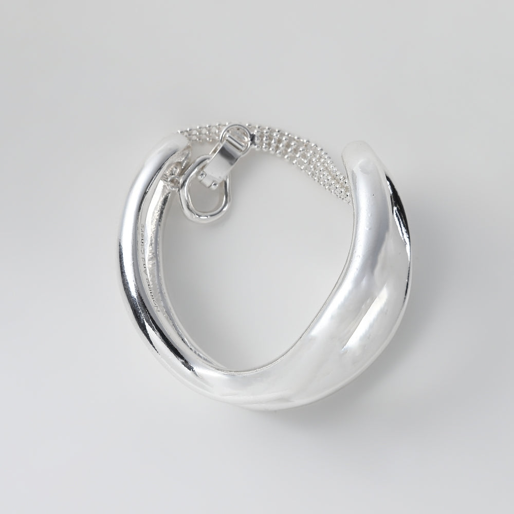 Half volume Bangle