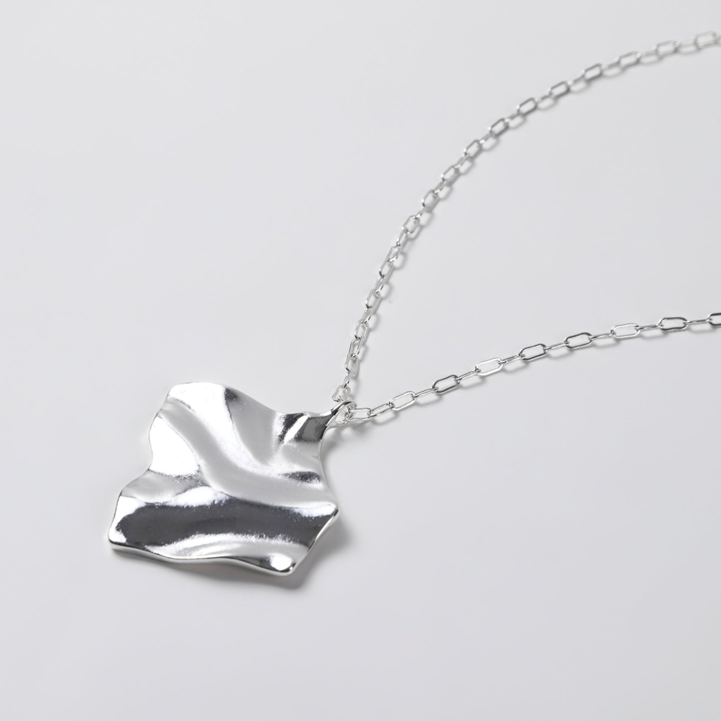 Wave square plate Necklace