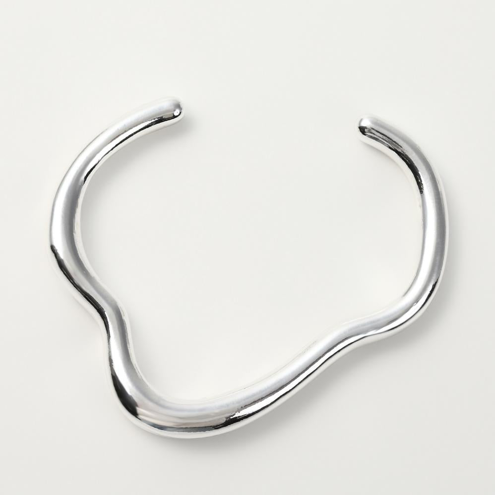 Nuance wave Bangle