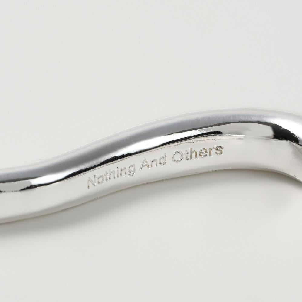 Nuance wave Bangle