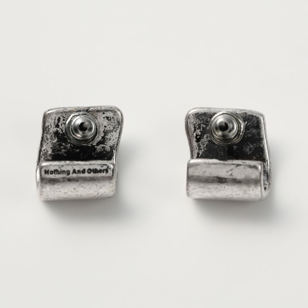 Ink square Pierce