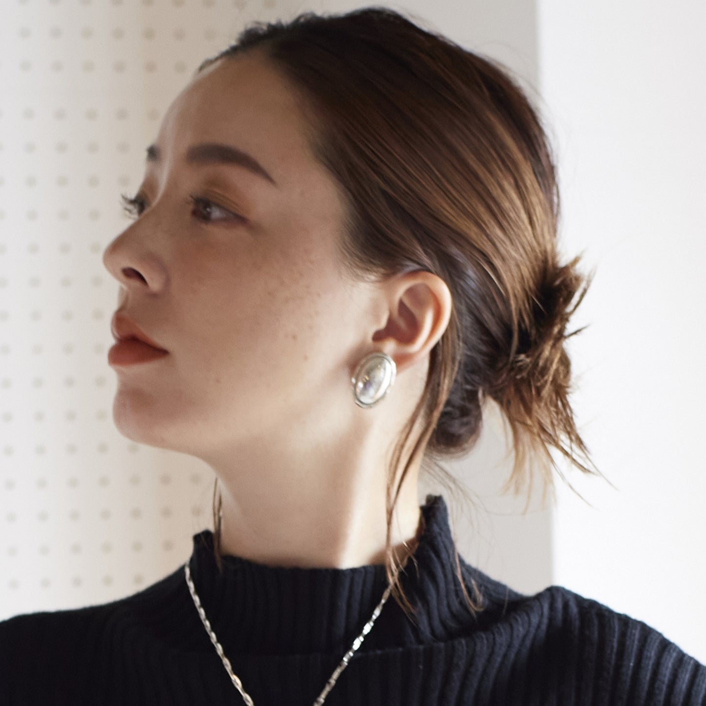oval earrings