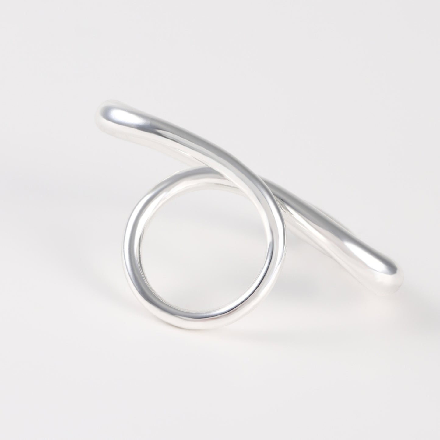 Nuance line triangle Ring
