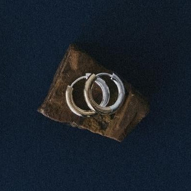 Multifaceted Hoop Pierce