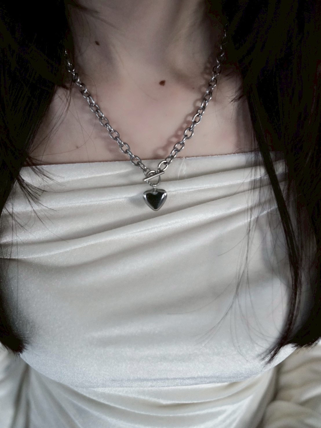 
                  
                    ハートボリュームチェーンネックレス
                  
                