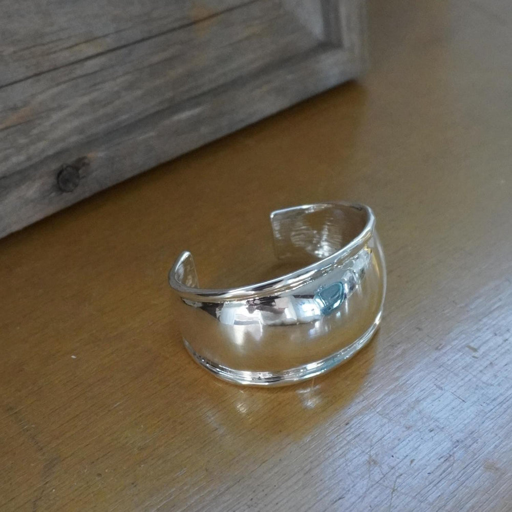 Hammering polish Bangle