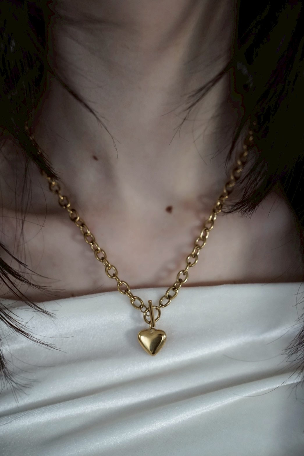 
                  
                    ハートボリュームチェーンネックレス
                  
                