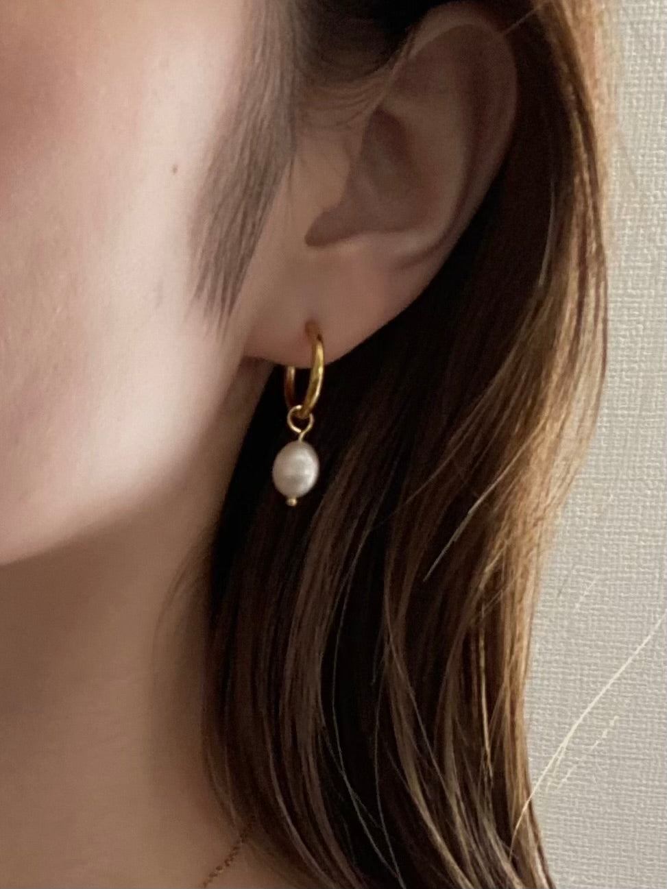 
                  
                    ミニマルパールピアス
                  
                