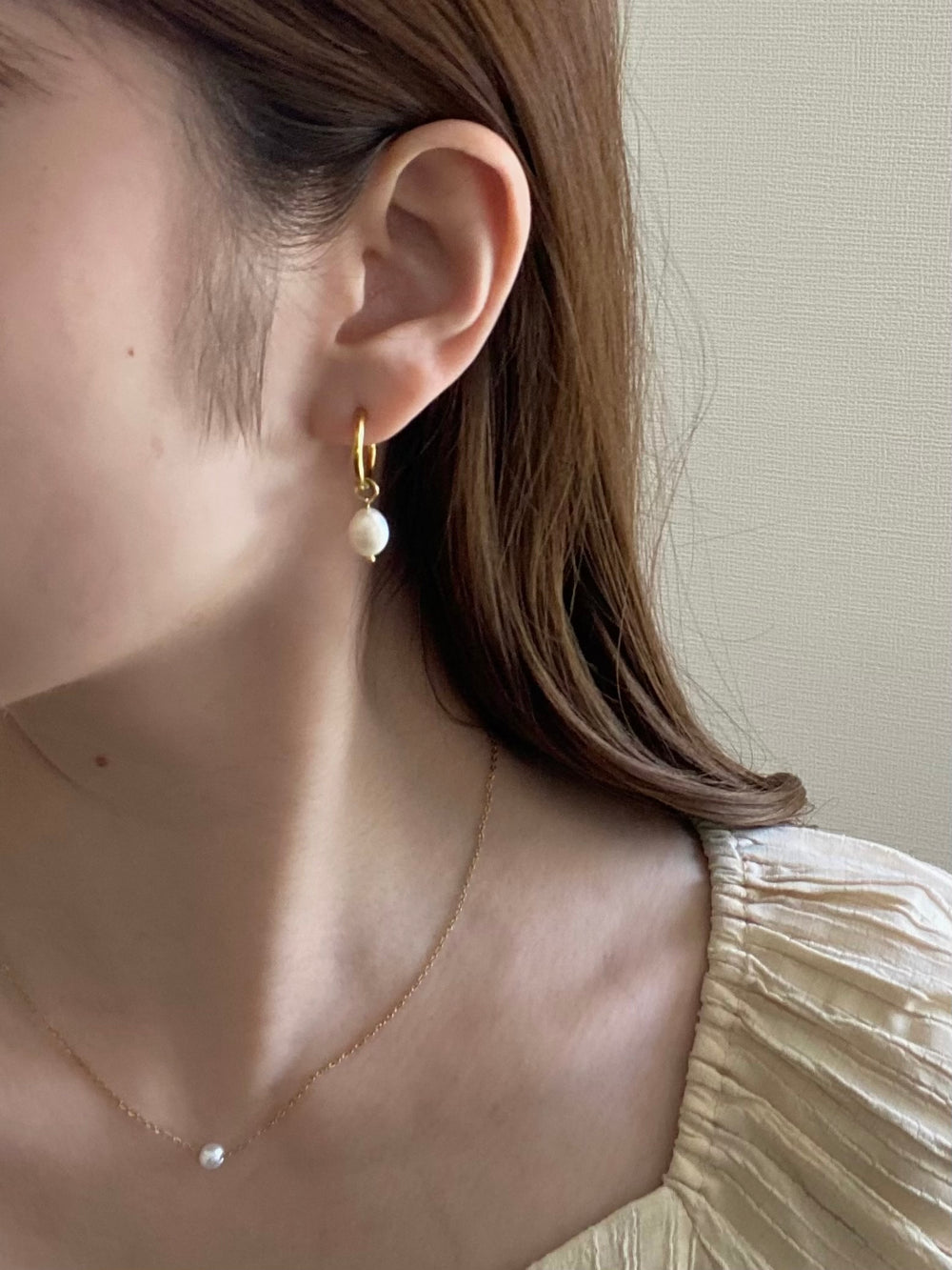ミニマルパールピアス