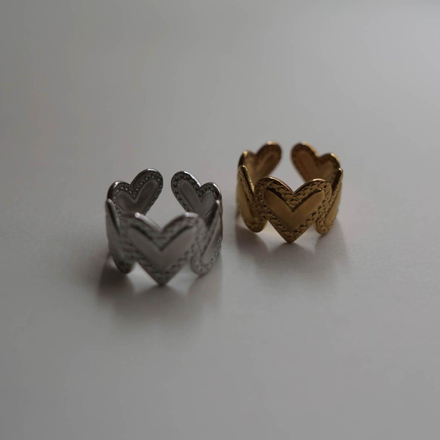 
                  
                    ハートオープンリング
                  
                