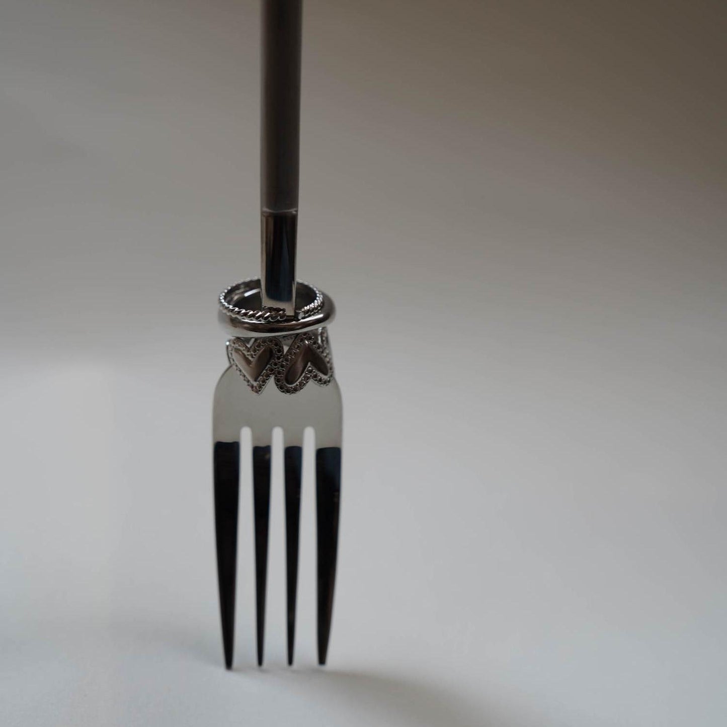 
                  
                    ハートオープンリング
                  
                