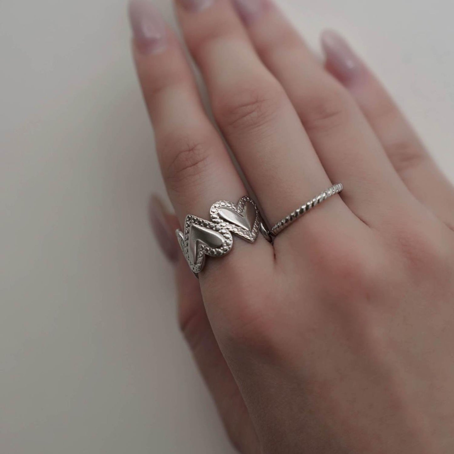 
                  
                    ハートオープンリング
                  
                