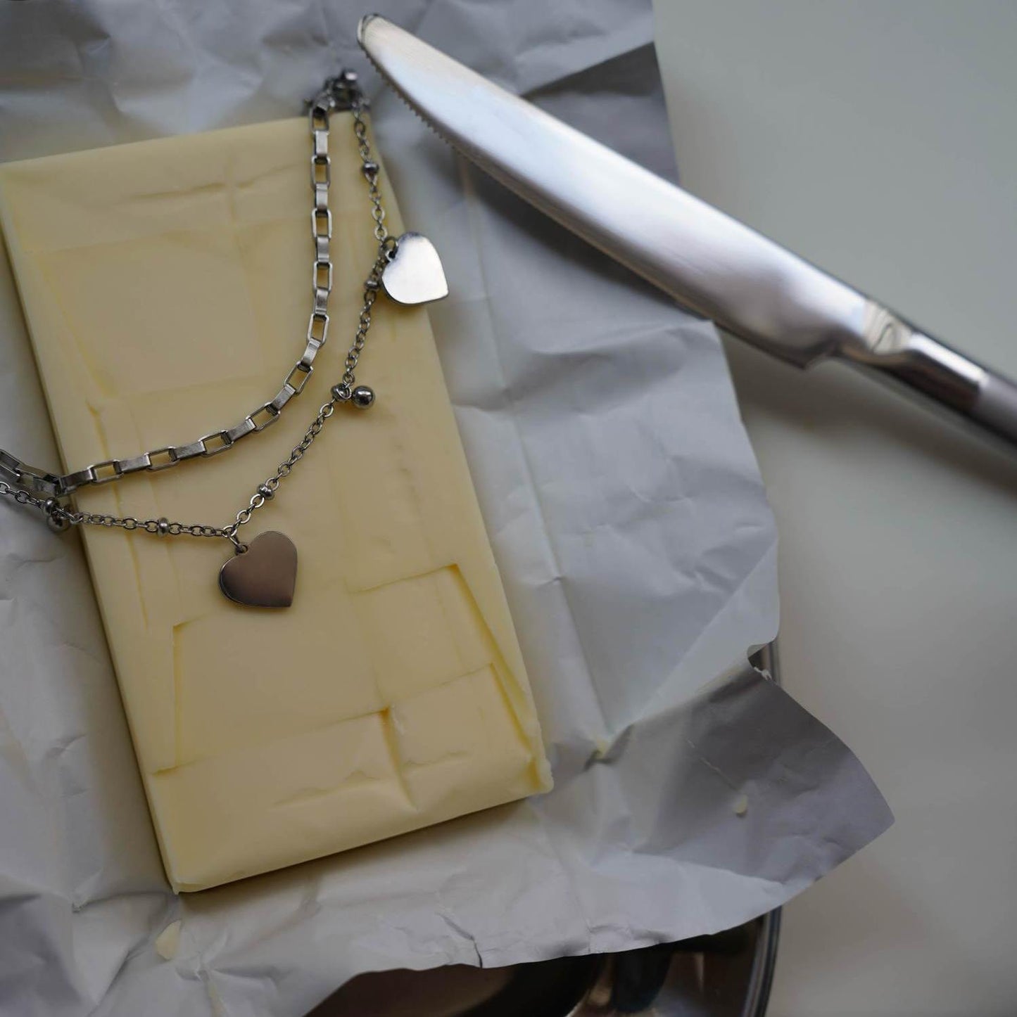 
                  
                    ハートチャーム2連ブレスレット
                  
                