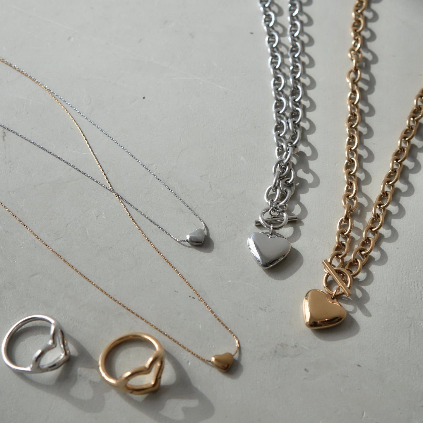 
                  
                    ハートボリュームチェーンネックレス【AKB48 千葉恵里さん着用】
                  
                