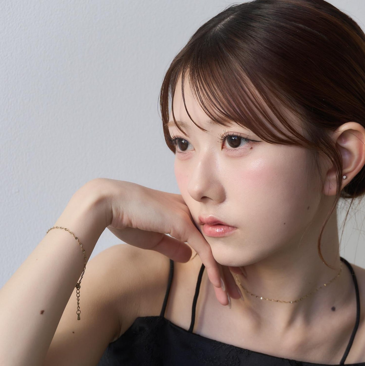 
                  
                    ペタルチェーンブレスレット【AKB48 千葉恵里さん着用】
                  
                