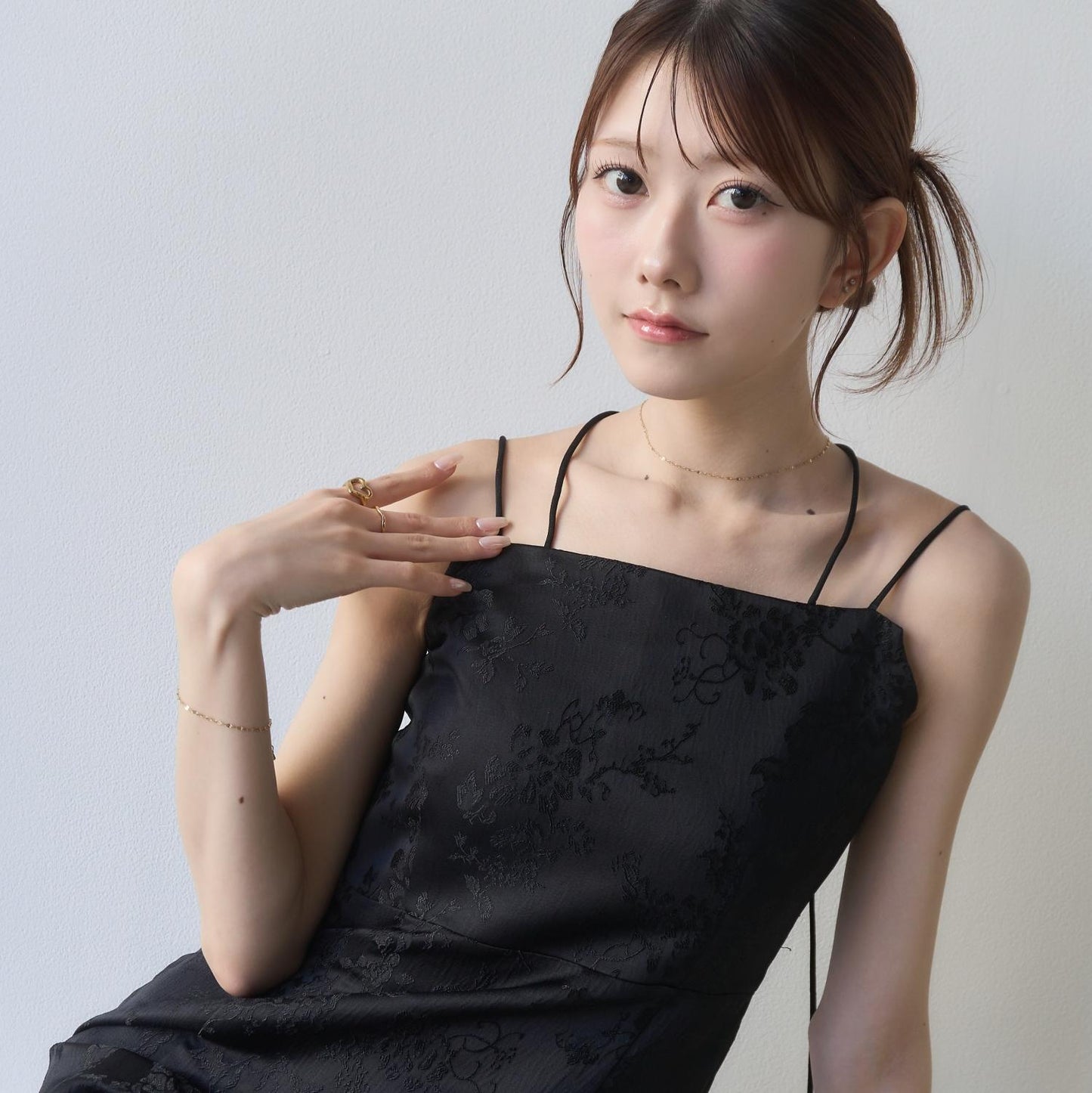 
                  
                    ペタルチェーンネックレス【AKB48 千葉恵里さん着用】
                  
                