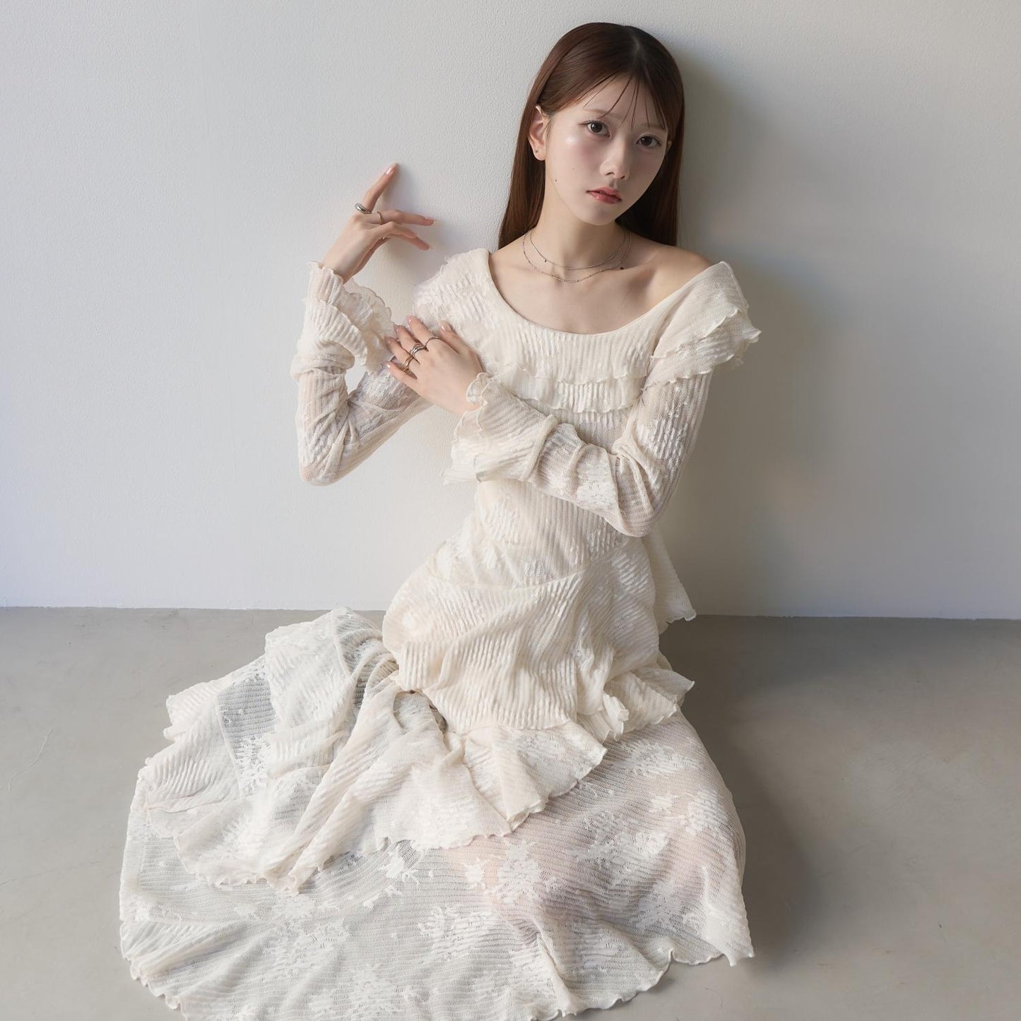 
                  
                    シンプル2連チェーンネックレス【AKB48 千葉恵里さん着用】
                  
                