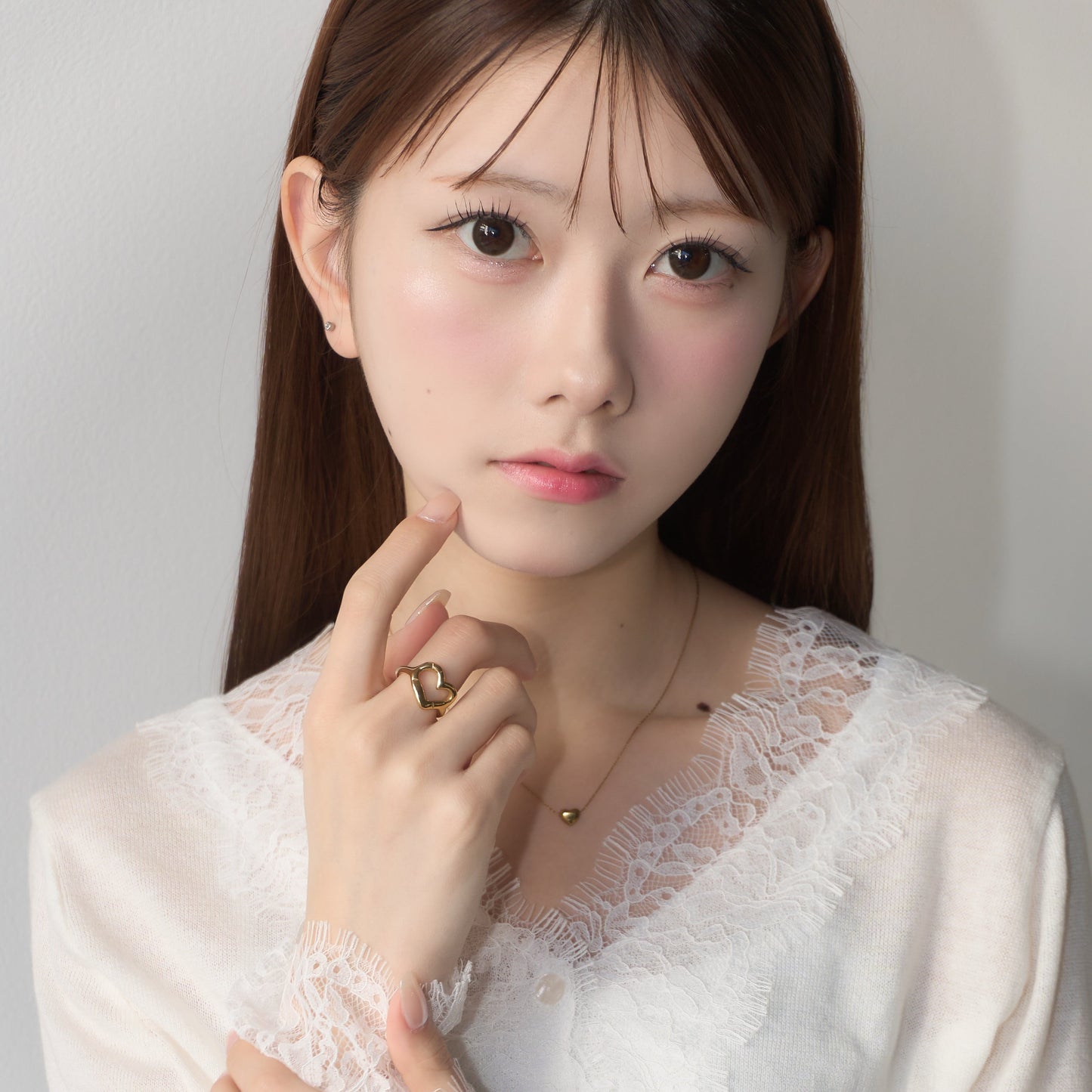 
                  
                    ハートモチーフリング【AKB48 千葉恵里さん着用】
                  
                