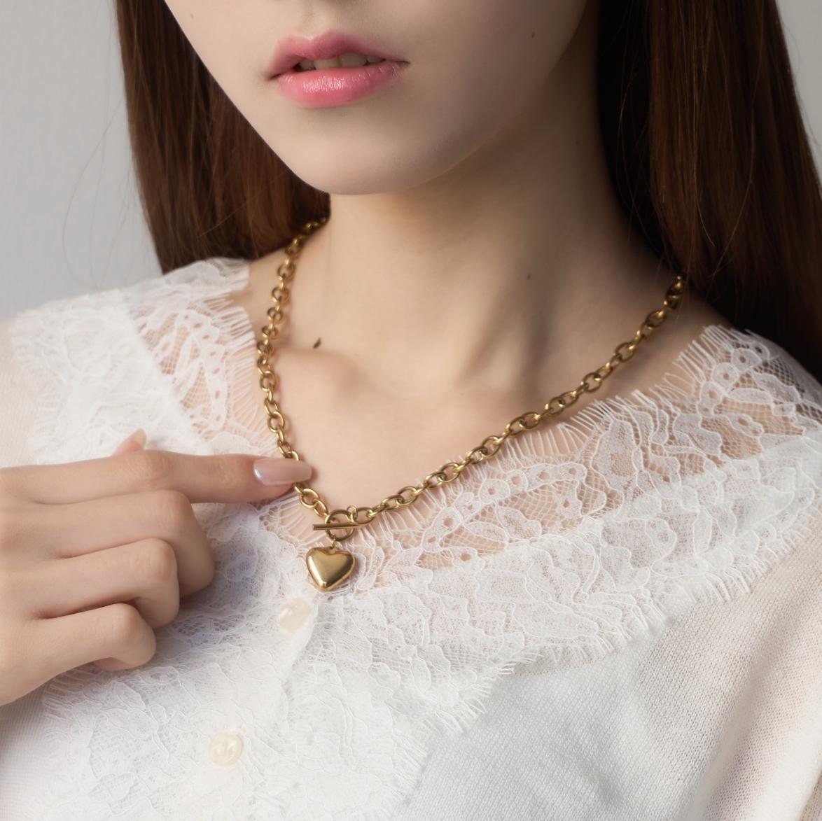 
                  
                    ハートボリュームチェーンネックレス【AKB48 千葉恵里さん着用】
                  
                