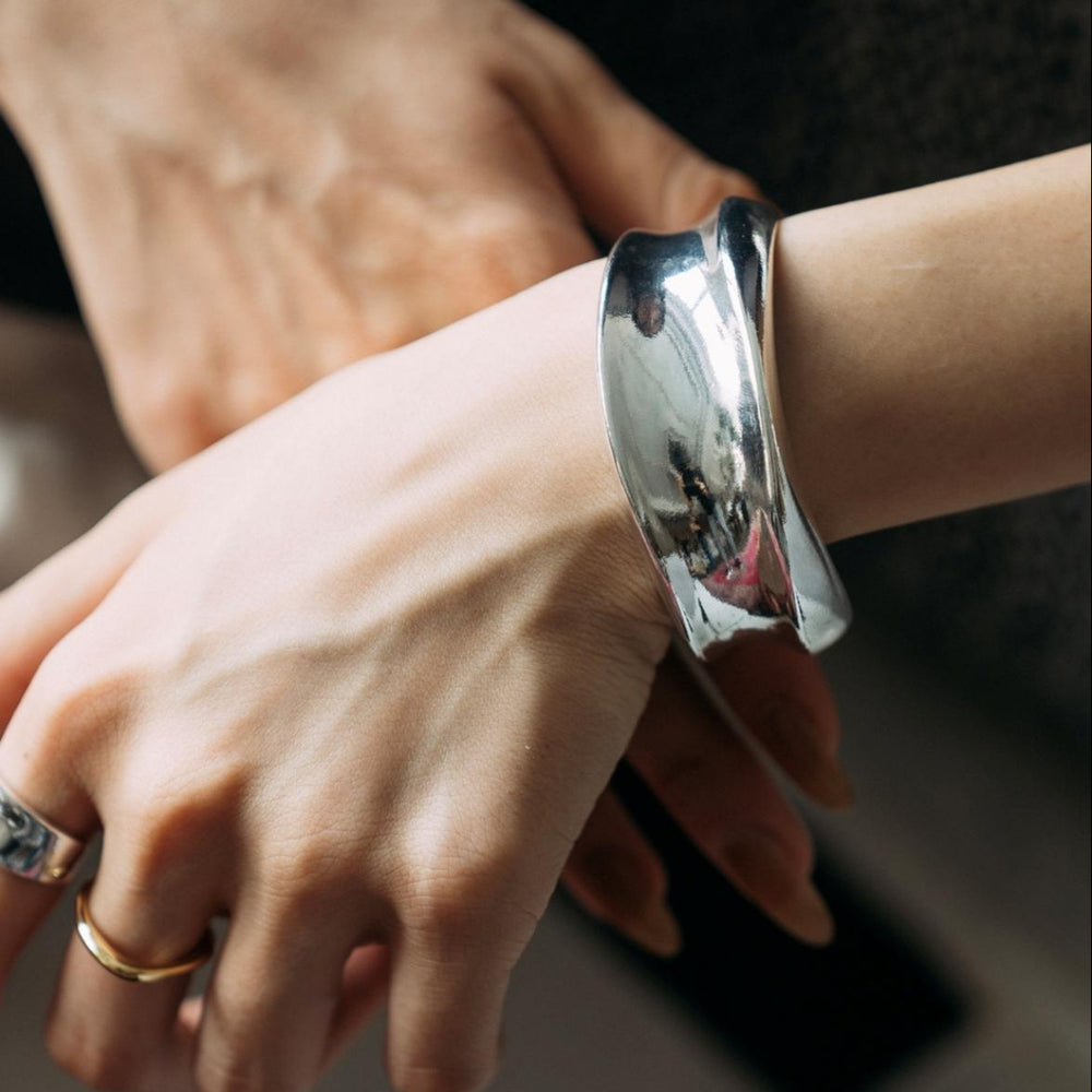 Smooth Light Bangle
