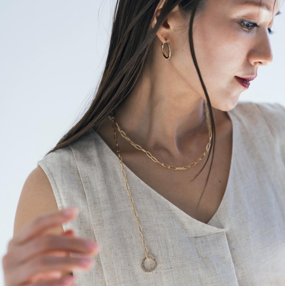 Thin Hoop Pierce