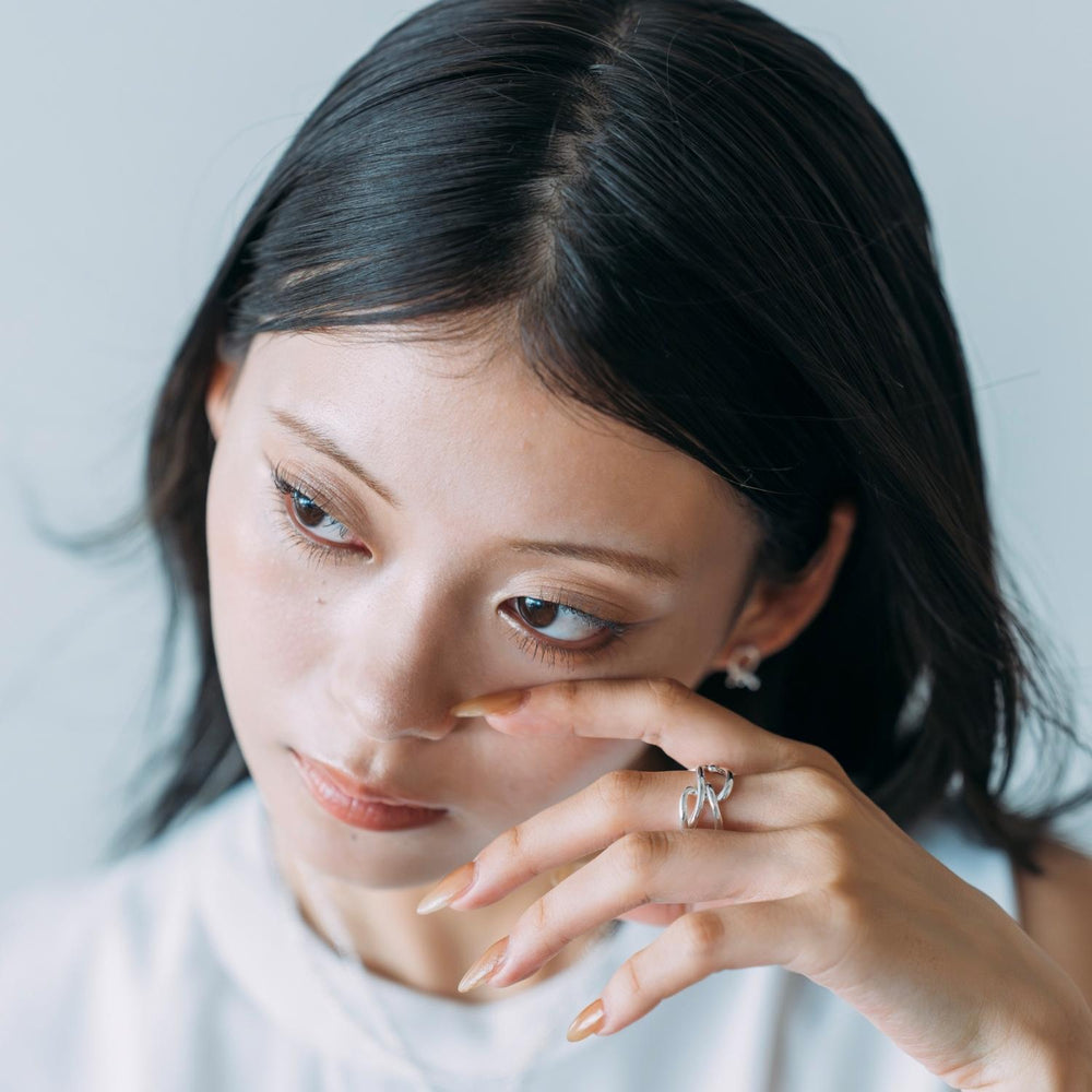 
                  
                    Ambiguousline Ring
                  
                