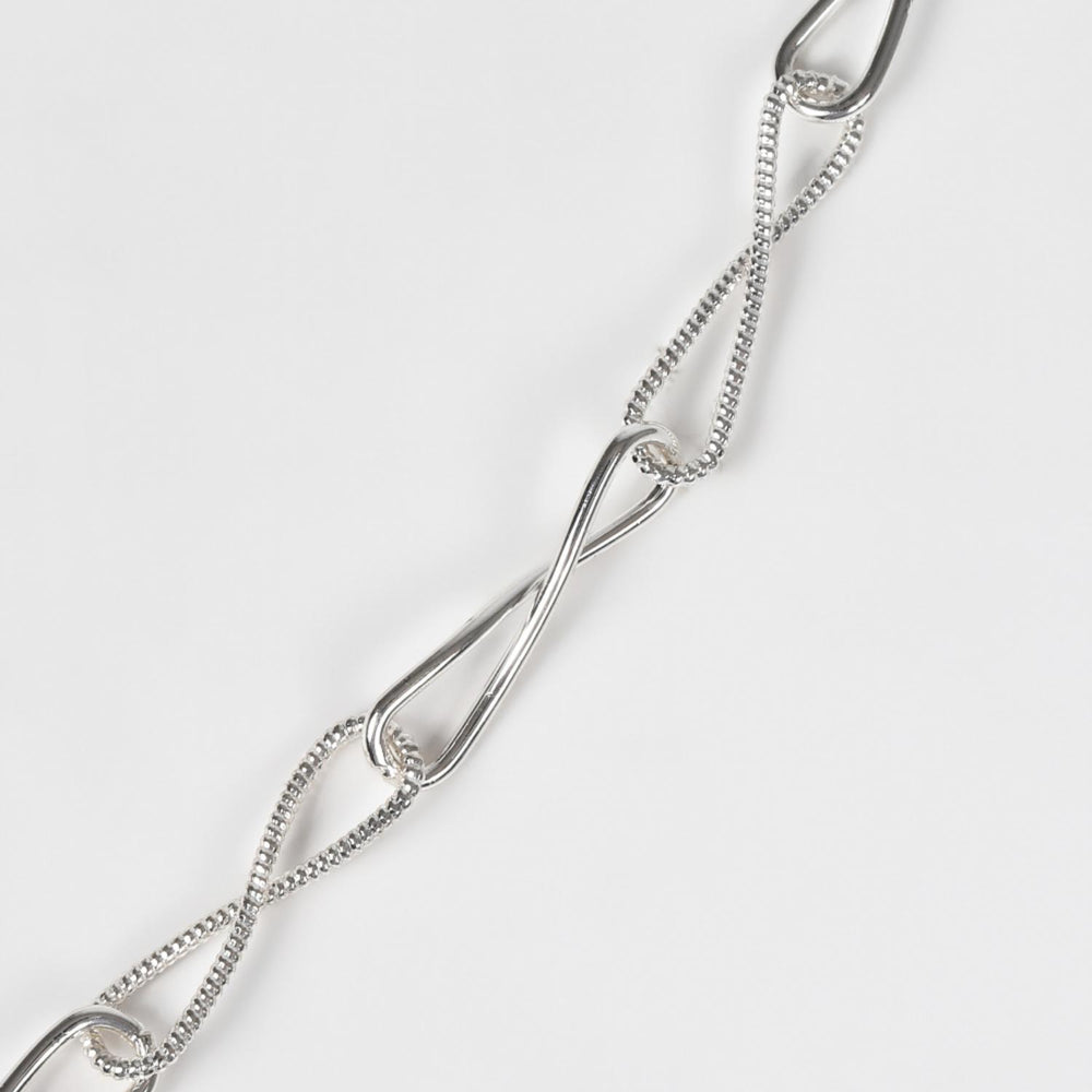 
                  
                    Knotting Chain Necklace
                  
                